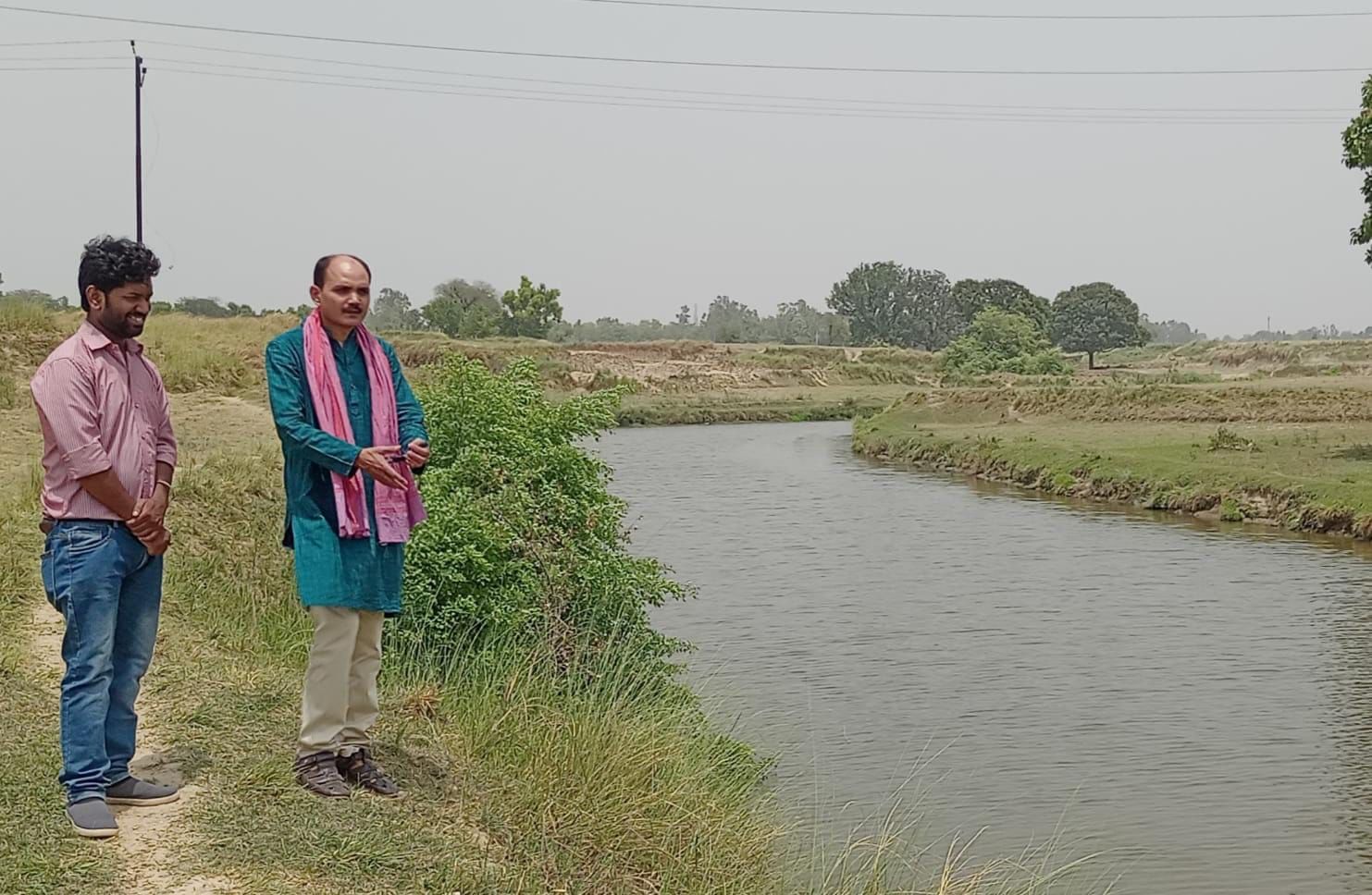 लगभग विलुप्त हो चुकी दो नदियों को प्रयागराज में मिला नया जीवन, तपरी और कर्णावती की कहानी लगभग विलुप्त हो चुकी दो नदियों को प्रयागराज में मिला नया जीवन, तपरी और कर्णावती की कहानी