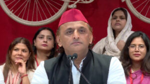 2027 की तैयारी में जुटी सपा; सरकार बनने पर महिलाओं को हर महीने 3 हजार रुपए देने का ऐलान 2027 की तैयारी में जुटी सपा; सरकार बनने पर महिलाओं को हर महीने 3 हजार रुपए देने का ऐलान