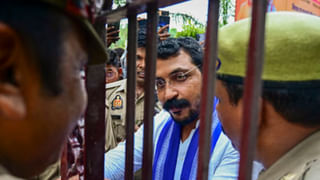 प्रयागराज में सांसद चंद्रशेखर आजाद हाउस अरेस्ट, भीम आर्मी ने किया हिंसक प्रदर्शन, जानें पूरा मामला