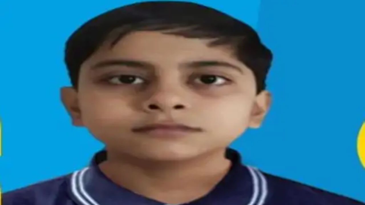 NEET रिजल्ट: लखनऊ के मुक्तेश तन्मय ने मारी बाजी, 36वीं रैंक के साथ बने यूपी टॉपर NEET रिजल्ट: लखनऊ के मुक्तेश तन्मय ने मारी बाजी, 36वीं रैंक के साथ बने यूपी टॉपर