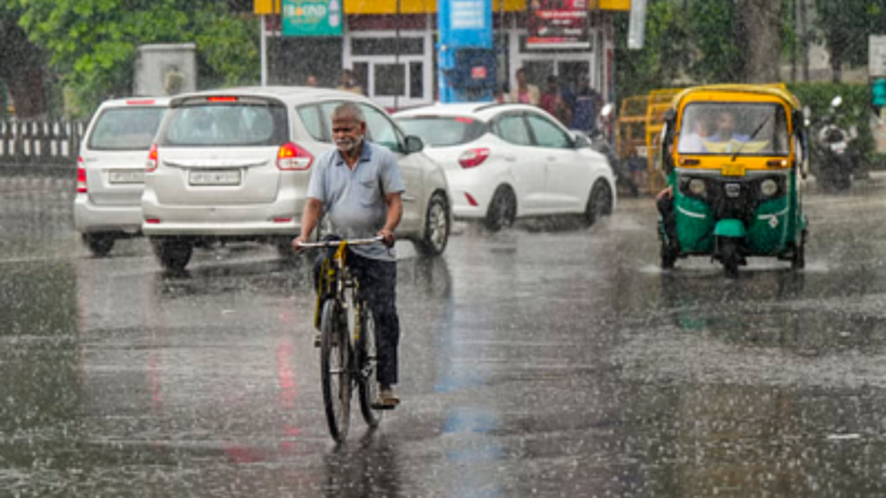 यूपी में 28 जून से झमाझम बारिश, 9 जिलों में येलो अलर्ट जारी यूपी में 28 जून से झमाझम बारिश, 9 जिलों में येलो अलर्ट जारी