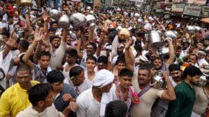 चन्द्रवंशियों के कुल देवता है बाबा विश्वनाथ! सावन के पहले सोमवार करते हैं भव्य अभिषेक; रोचक है कहानी चन्द्रवंशियों के कुल देवता है बाबा विश्वनाथ! सावन के पहले सोमवार करते हैं भव्य अभिषेक; रोचक है कहानी