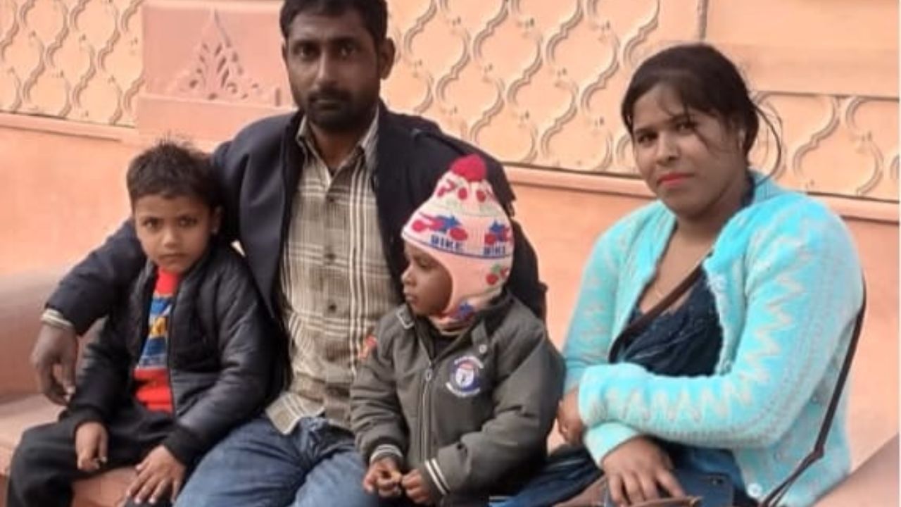 ये इश्क नहीं आसां! 8 साल पहले लव मैरिज की, अब पत्नी किसी और संग भागी; पति मनाने पहुंचा तो पीट दिया ये इश्क नहीं आसां! 8 साल पहले लव मैरिज की, अब पत्नी किसी और संग भागी; पति मनाने पहुंचा तो पीट दिया