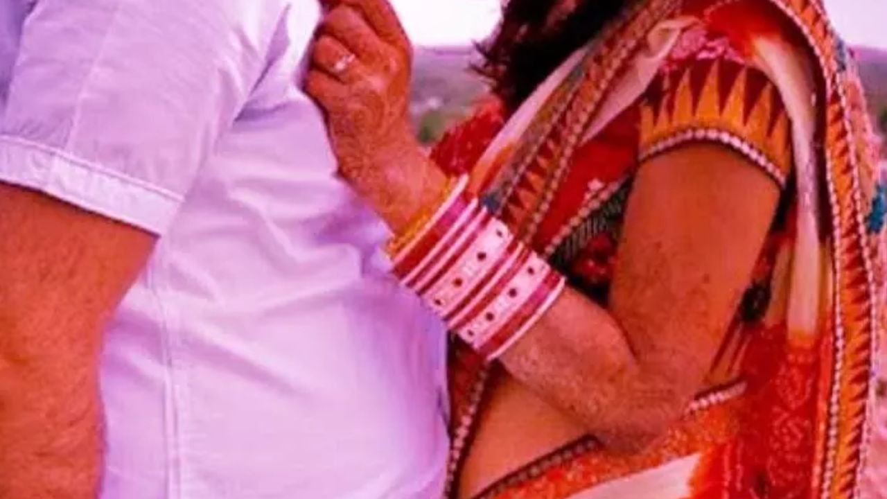 साली की बाहों में था पति, देखते ही फूटा पत्नी का गुस्सा; फिर बोली छोटी बहन- वो तो जीजा से… साली की बाहों में था पति, देखते ही फूटा पत्नी का गुस्सा; फिर बोली छोटी बहन- वो तो जीजा से…