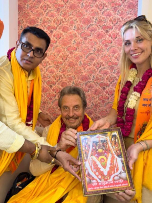 ये मंदिर दुनिया के किसी अजूबे जैसा होगा…रामलला की शरण में एलन मस्क के पिता ये मंदिर दुनिया के किसी अजूबे जैसा होगा…रामलला की शरण में एलन मस्क के पिता