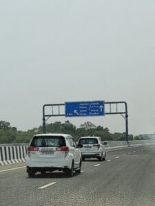 लखनऊ से कानपुर का सफर होगा सुपरफास्ट, जानिए कब से एक्सप्रेस-वे पर दौड़ा सकेंगे कार!