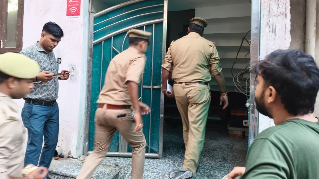 आखिर क्यों अपनी ही मां का कातिल बन गया बेटा? सामने आई ये वजह, फिर भी उलझे हैं कई सवाल आखिर क्यों अपनी ही मां का कातिल बन गया बेटा? सामने आई ये वजह, फिर भी उलझे हैं कई सवाल