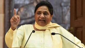 UP में पुलिस भर्ती पर पूर्व CM मायावती ने उठाए सवाल, पूछा- इसमें नया क्या है? UP में पुलिस भर्ती पर पूर्व CM मायावती ने उठाए सवाल, पूछा- इसमें नया क्या है?