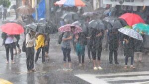 नोएडा-गाजियाबाद में बारिश, पूरे उत्तर प्रदेश में बदला मौसम; आंधी-बिजली गिरने का अलर्ट नोएडा-गाजियाबाद में बारिश, पूरे उत्तर प्रदेश में बदला मौसम; आंधी-बिजली गिरने का अलर्ट