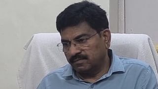 सस्पेंड होने के बाद भी नहीं बदले हरिदत्त नेमी के तेवर, डीएम पर फिर लगाए गंभीर आरोप
