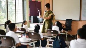 UP में फिर खुलेगा नौकरियों का पिटारा, 50 हजार शिक्षक भर्ती का रास्ता साफ; जानें कब आएगा विज्ञापन UP में फिर खुलेगा नौकरियों का पिटारा, 50 हजार शिक्षक भर्ती का रास्ता साफ; जानें कब आएगा विज्ञापन