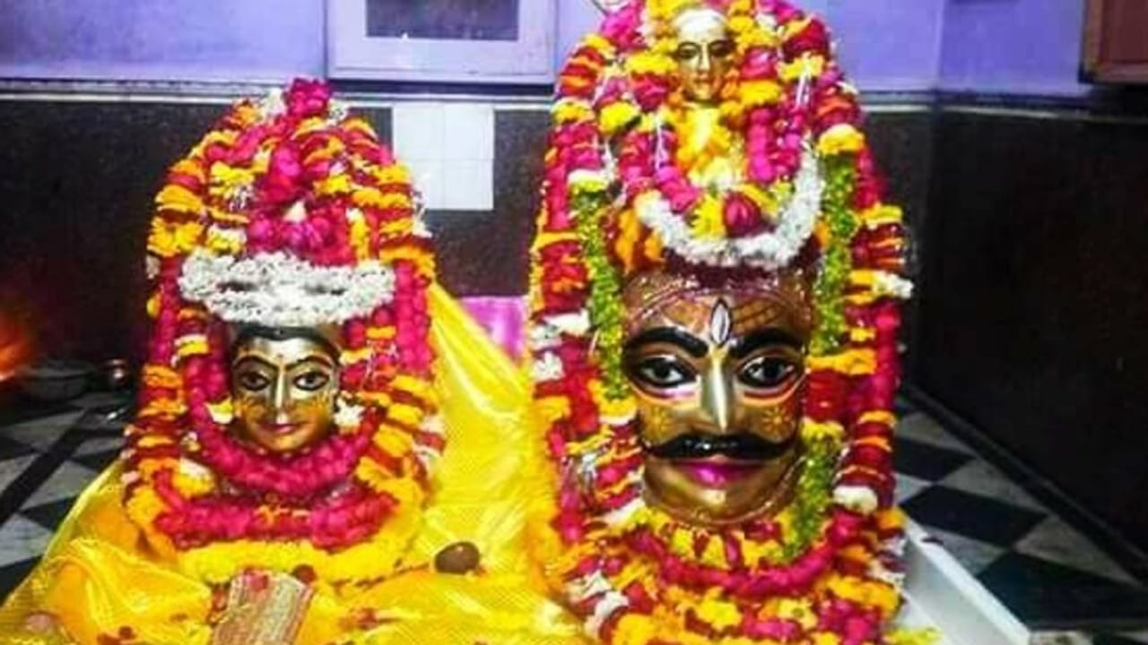 शिव जी के इस मंदिर में पार्वती नहीं गायत्री माता की होती है पूजा, क्या है वजह?