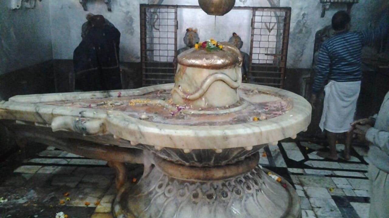 कानपुर: इस मंदिर में कैसे आया शिवलिंग? रहस्य जानकर हो जाएंगे हैरान, Photos