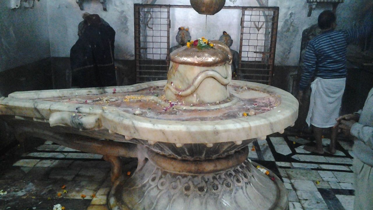 कानपुर: इस मंदिर में कैसे आया शिवलिंग? रहस्य जानकर हो जाएंगे हैरान, Photos