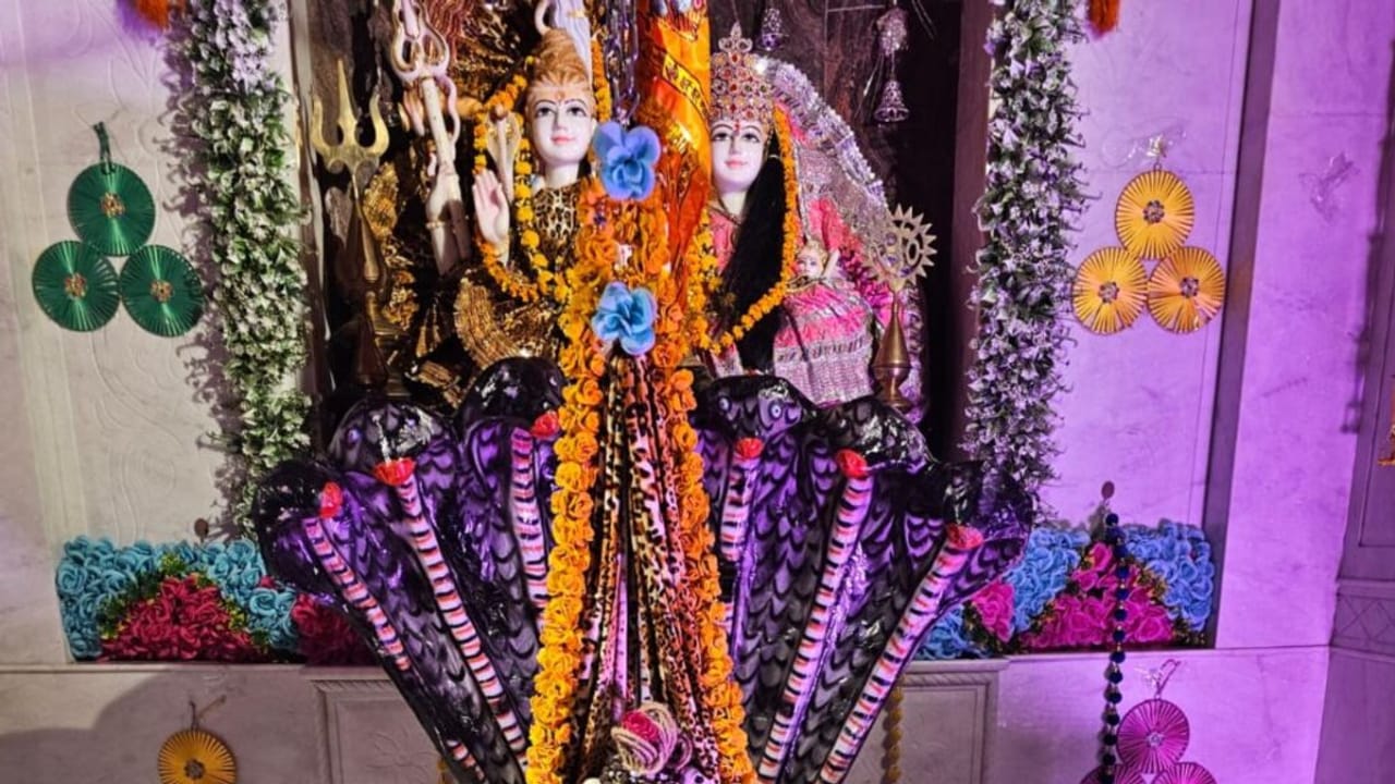 सावन में बड़ौत में दिखी महाकाल के तांडव श्रृंगार की अद्भुत झलक
