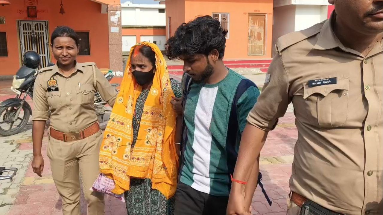 गाजीपुर में मुस्लिम लड़के ने मंदिर में की शादी… हिंदू संगठनों के किया बवाल गाजीपुर में मुस्लिम लड़के ने मंदिर में की शादी… हिंदू संगठनों के किया बवाल