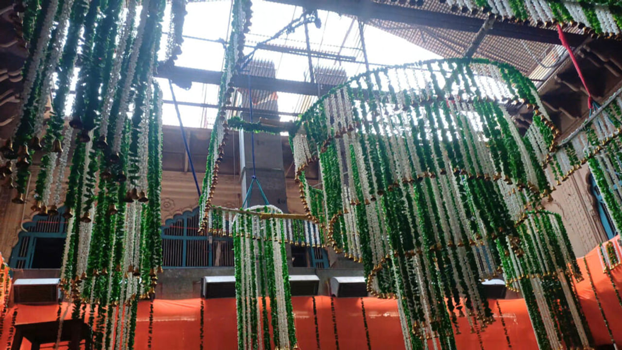 वृन्दावन का राधा रमण लाल मंदिर, जहां स्वयं प्रकट हुए थे ठाकुर जी, रोचक है रहस्य