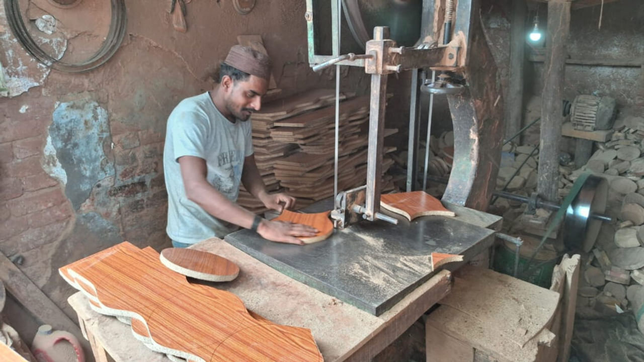 घटती कमाई और टूटते सपने, UK डील पर टिकी सहारनपुर लकड़ी उद्योग की नजरें