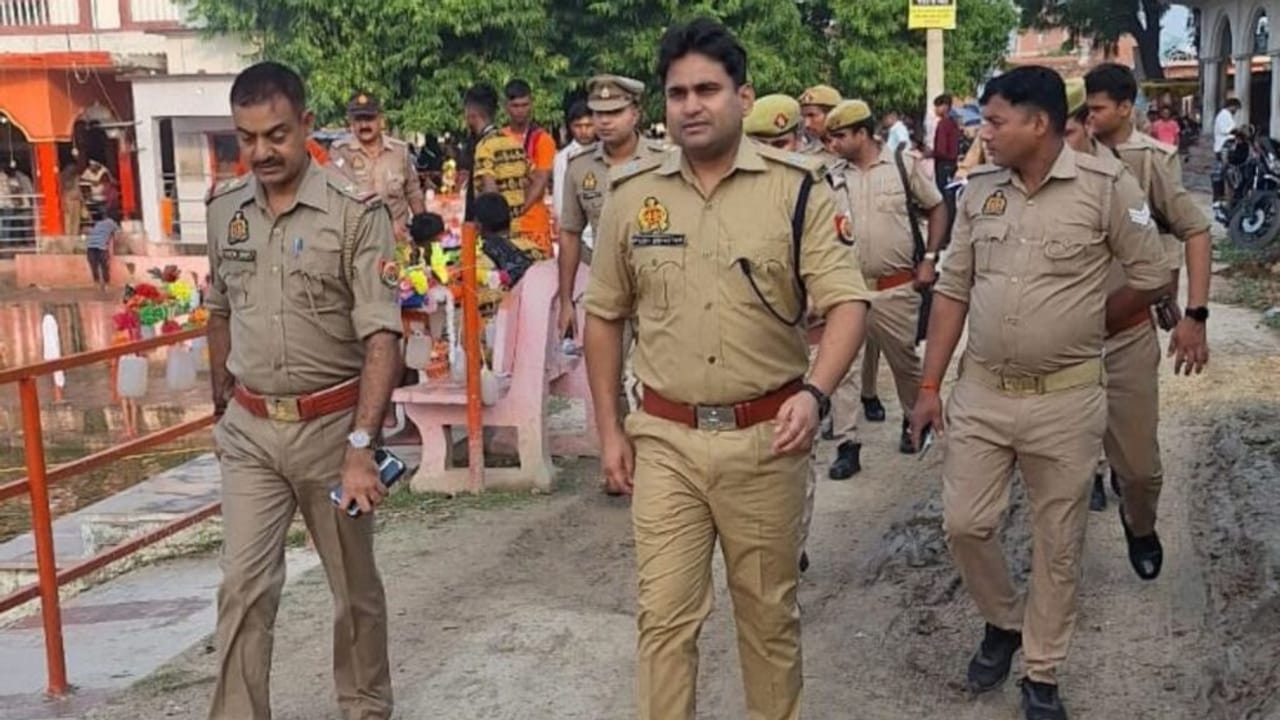 जहां गाय बहा देती थी दूध, वहीं प्रगट हुआ ये शिवलिंग… जानिए क्या है मान्यता