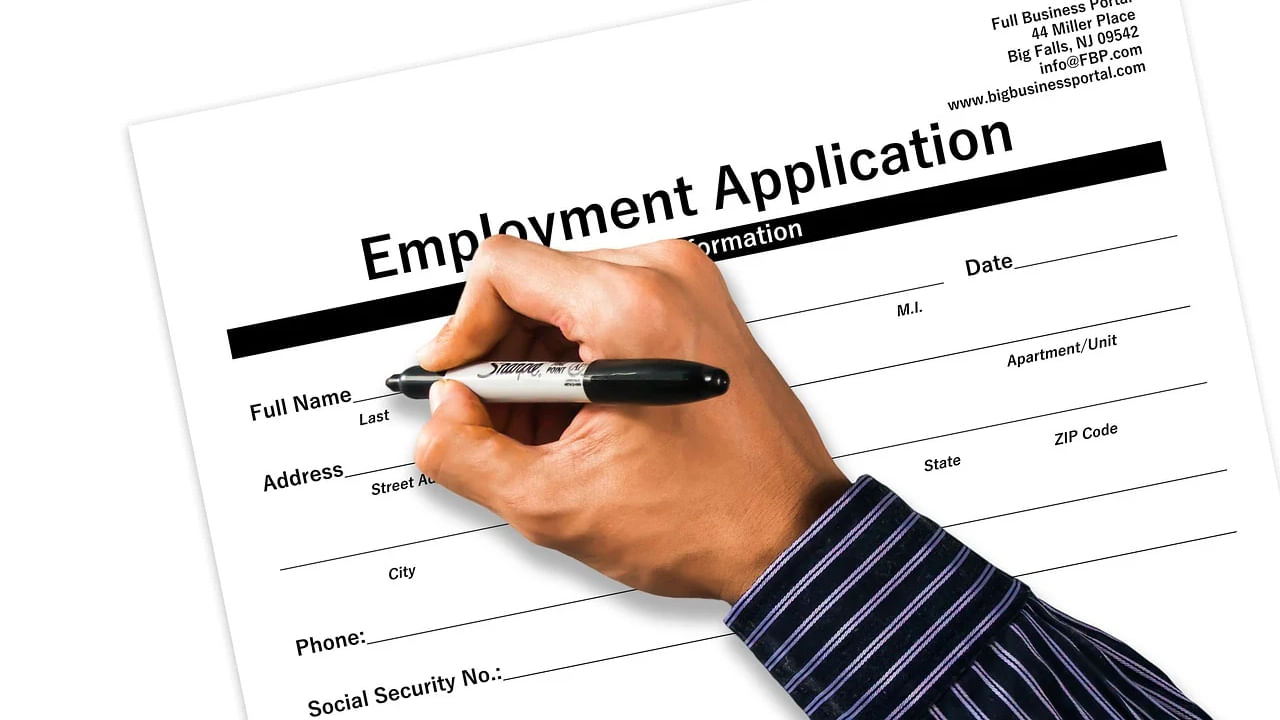 UP में खुलेगा नौकरी का पिटारा! हर जिले में लगने जा रहा है जॉब फेयर, यहां जानें सारी डिटेल