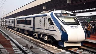 बरेली में वंदे भारत ट्रेन पर पथराव, कोच का शीशा टूटते ही यात्रियों में मचा हड़कंप; FIR
