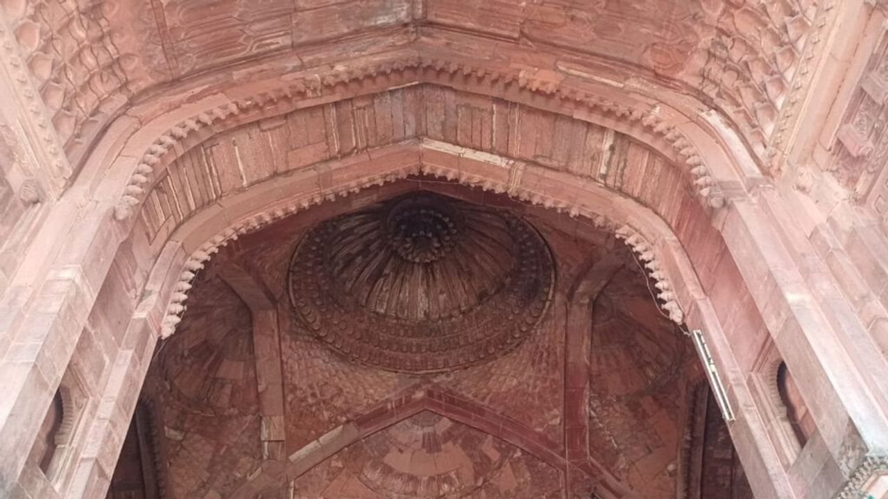 क्या भूतों ने बनाया वृंदावन का गोविंददेव मंदिर? हैरान कर देगी कहानी; Photos