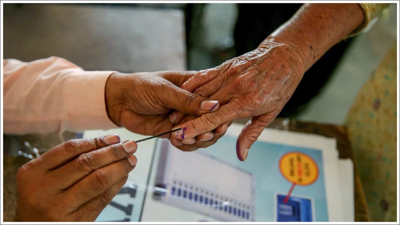 पंचायत चुनाव के लिए परिसीमन प्रक्रिया 18 जुलाई से शुरू, कब तक जारी होगी अंतिम लिस्ट? पंचायत चुनाव के लिए परिसीमन प्रक्रिया 18 जुलाई से शुरू, कब तक जारी होगी अंतिम लिस्ट?