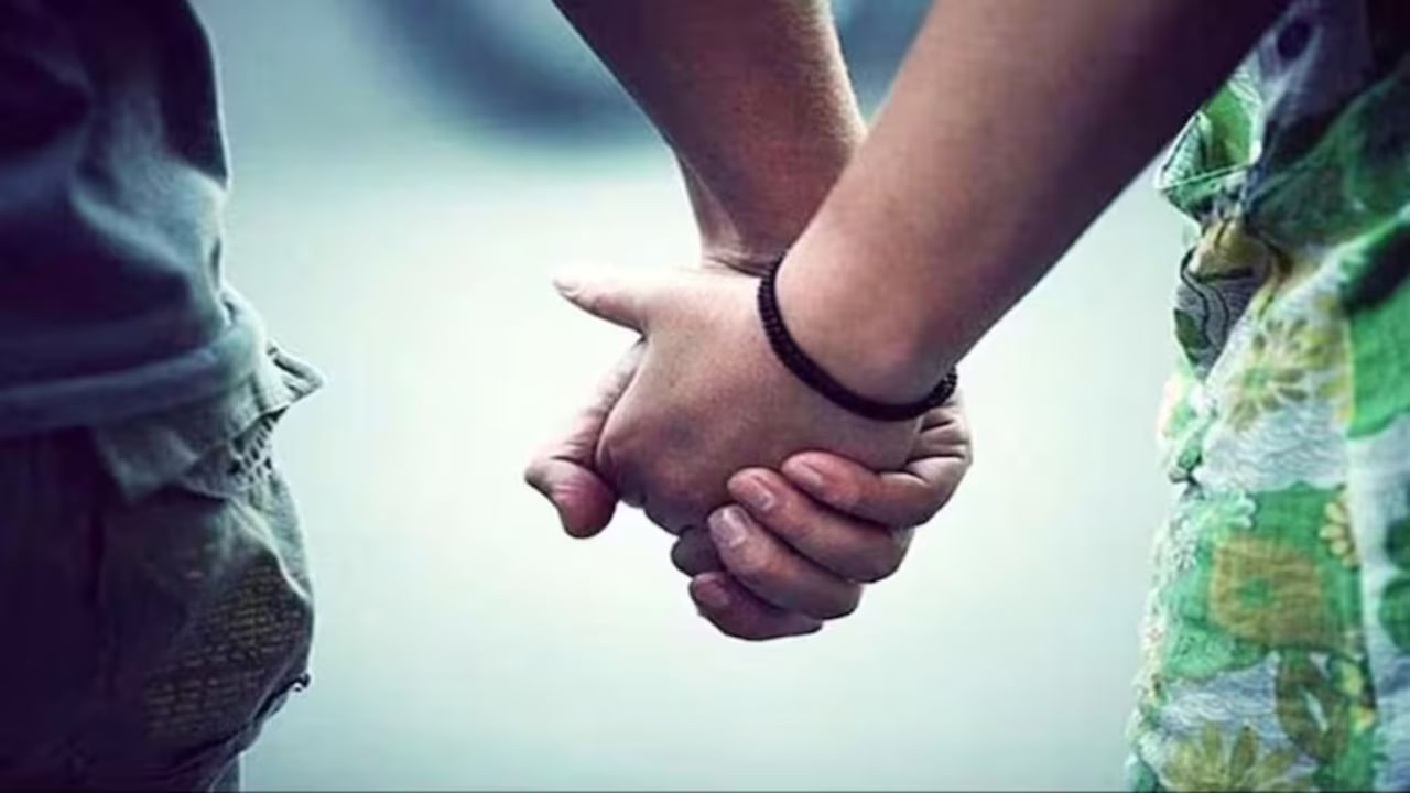 दीदी से तय हुआ रिश्ता, जीजा हो गया छोटी बहन पर लट्टू… शादी से पहले साली को ले भागा दीदी से तय हुआ रिश्ता, जीजा हो गया छोटी बहन पर लट्टू… शादी से पहले साली को ले भागा