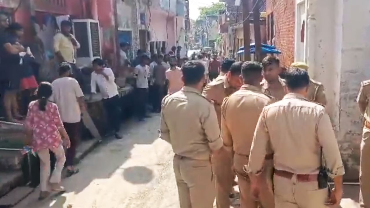 मंदिर में पूजा करती लड़की को गोली मारकर भागा सिरफिरा आशिक, एक घंटे में पुलिस ने किया एनकाउंटर मंदिर में पूजा करती लड़की को गोली मारकर भागा सिरफिरा आशिक, एक घंटे में पुलिस ने किया एनकाउंटर