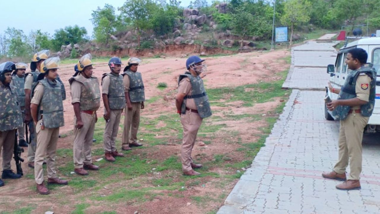 पति की मौत का सदमा बर्दाश्त नहीं कर पाई पत्नी, पानी की टंकी से कूदकर दे दी जान