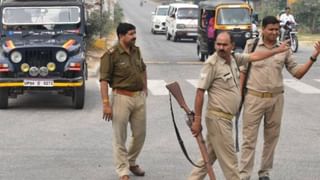 वर्दी फाड़ी, दौड़ा- दौड़ाकर पीटा… समझौता कराने पहुंची पुलिस का गांववालों ने किया ये हाल