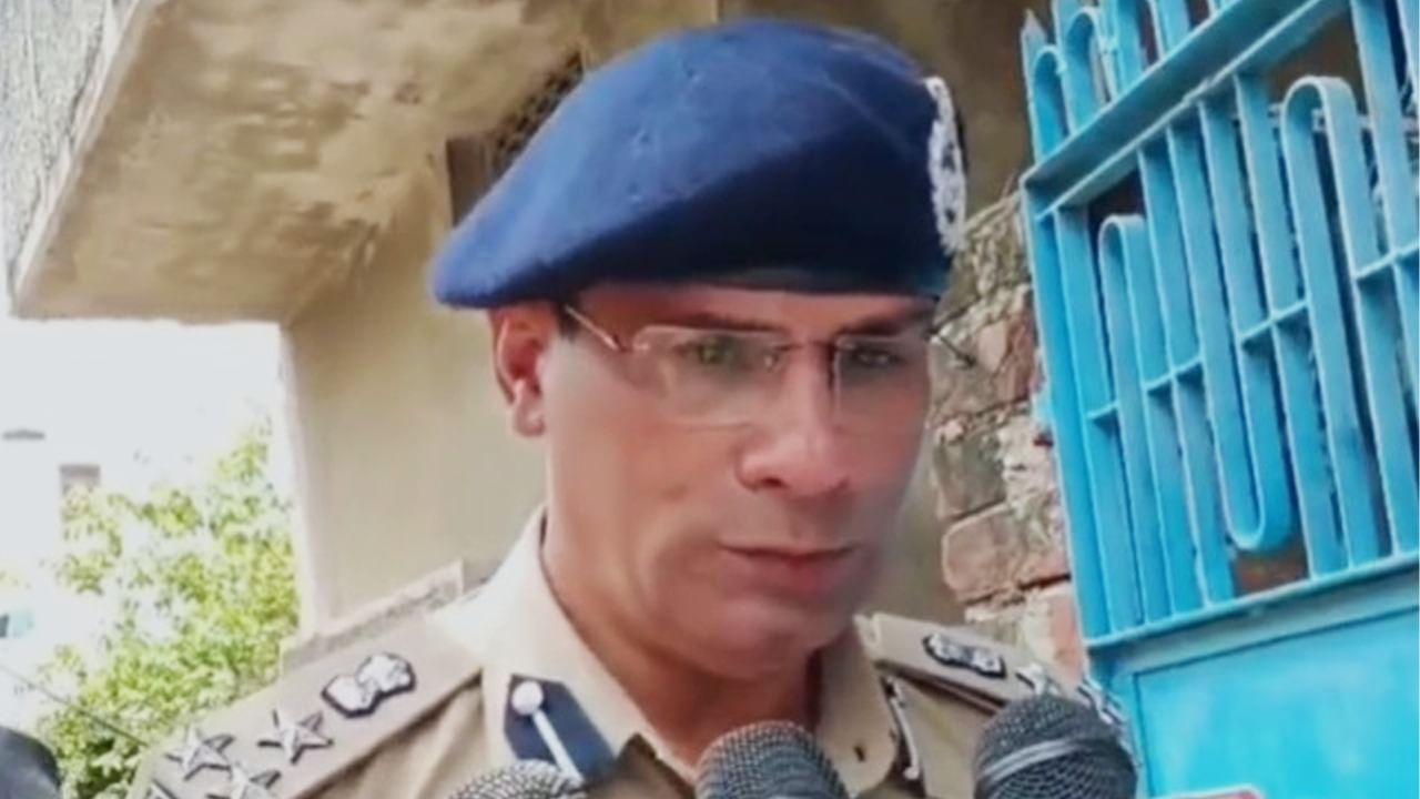वाराणसी में डबल मर्डर, बेटे-बहू ने पिता- बहन की पाइप को ईंट से कूंच डाला; रूह कंपा देगी कहानी