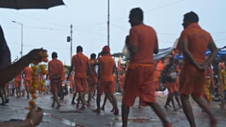 सावन के पहले सोमवार पर मातम! सीतापुर में हाईटेंशन लाइन से टकराया कांवड़ियों का DJ; 2 की मौत