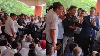 जब ट्रेनी IAS ने वकीलों के सामने कान पकड़कर लगाई पांच उठक-बैठक, ऐसा क्या हुआ?