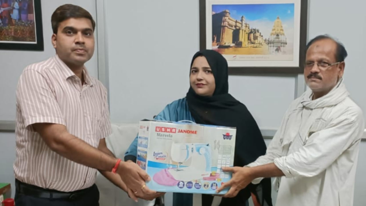 भईया हमको सिलाई मशीन दिला दो… CM योगी से लगाई गुहार, 2 घंटे में बहन की इच्छा पूरी