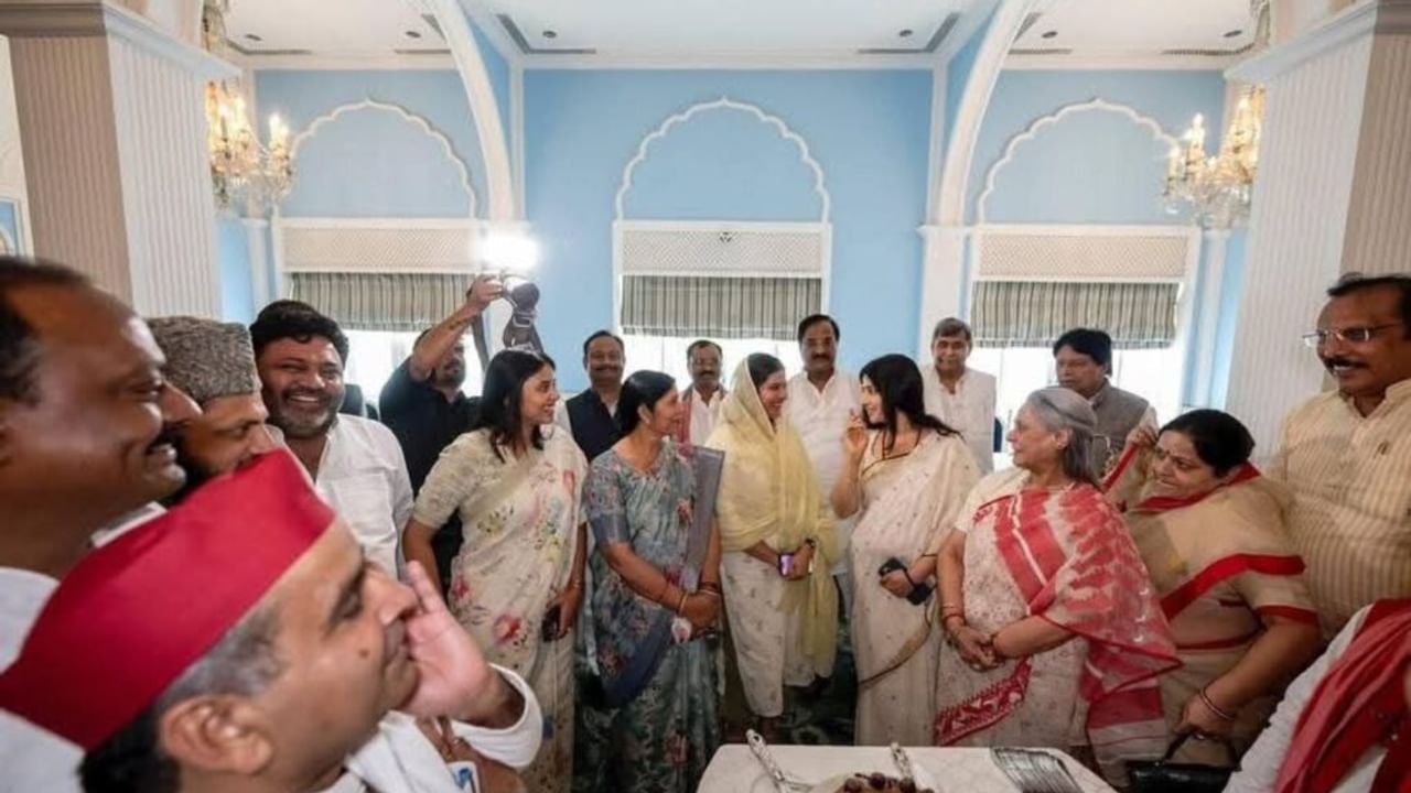 डिंपल-जया के साथ काटा केक, अखिलेश ने दिए 100 रुपये… कुछ यूं मना इकरा हसन का बर्थडे