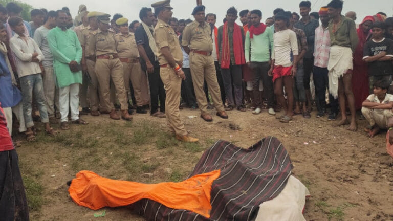 पति से विवाद पर पत्नी का खौफनाक कदम,  बच्चों संग नहर में कूदकर दी जान