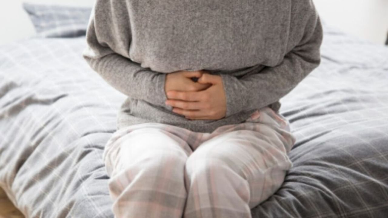 पीरियड्स रोकने के लिए दवाई खाना कितना खतरनाक?