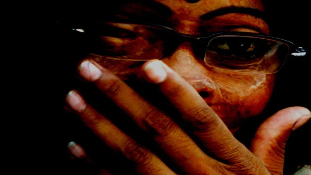 10 लाख रुपए दहेज नहीं दिया तो दामाद ने पत्नी सहित सास और साले पर फेंका एसिड 10 लाख रुपए दहेज नहीं दिया तो दामाद ने पत्नी सहित सास और साले पर फेंका एसिड