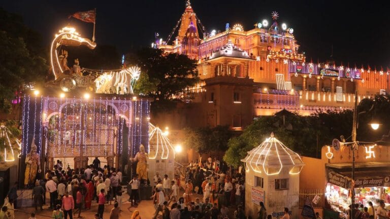 श्रीकृष्ण जन्मभूमि के लिए कारसेवा आज, यहां होगा शिलापूजन; जानें अपडेट