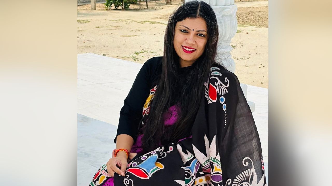 नोएडा डीएम मेधा रूपम ने बंद किया एक्स अकाउंट, वोट चोरी मामले पर ट्रोलिंग का हुईं शिकार नोएडा डीएम मेधा रूपम ने बंद किया एक्स अकाउंट, वोट चोरी मामले पर ट्रोलिंग का हुईं शिकार