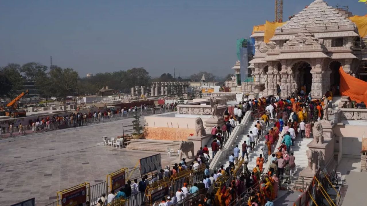 दिवाली से पहले सभी मंदिरों में दर्शन, राम मंदिर में होगा ध्वजारोहण; चंपत राय ने जारी की टाइमलाइन दिवाली से पहले सभी मंदिरों में दर्शन, राम मंदिर में होगा ध्वजारोहण; चंपत राय ने जारी की टाइमलाइन