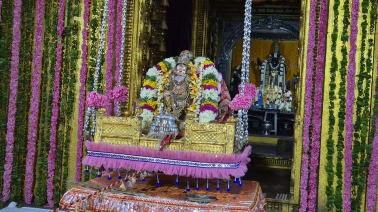 वृंदावन के इस मंदिर में दो दिन बाद क्यों मनी जन्माष्टमी? हैरान कर देगी परंपरा