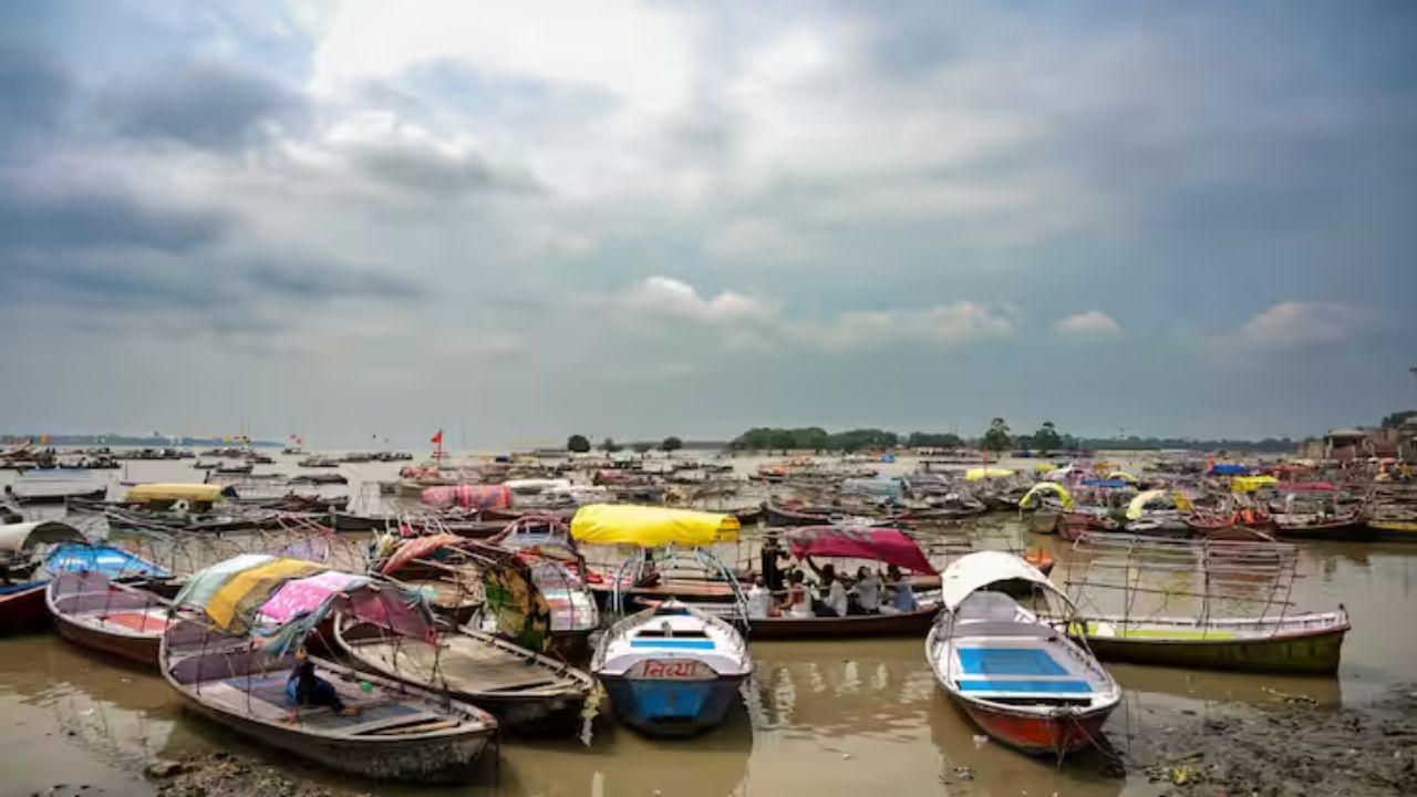 हल्की बारिश और धूप ने बढ़ाई उमस, जानते हैं लखनऊ-वाराणसी सहित इन जिलों का मौसम अपडेट हल्की बारिश और धूप ने बढ़ाई उमस, जानते हैं लखनऊ-वाराणसी सहित इन जिलों का मौसम अपडेट