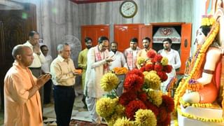 गोरखपुर में दो दिनों के दौर पर हैं सीडीएस अनिल चौहान, सीएम योगी के साथ की गुरु गोरखनाथ की पूजा