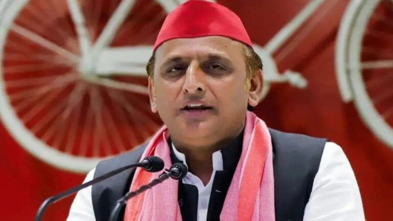 'ये वर्चस्व का टकराव… ', ABVP कार्यकर्ताओं की पिटाई पर अखिलेश का तंज