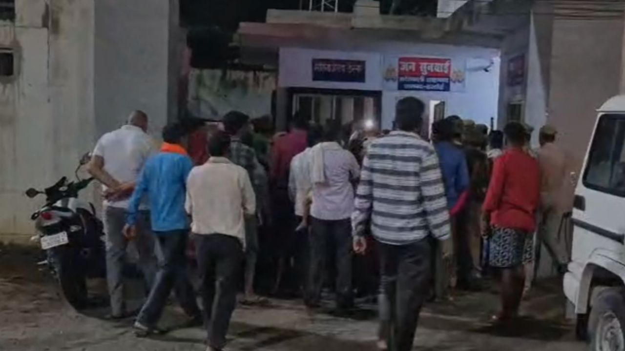 पुलिस की पिटाई से मौत! दरोगा पर चलेगा हत्या का केस, दिल दहला देगा ये मामला पुलिस की पिटाई से मौत! दरोगा पर चलेगा हत्या का केस, दिल दहला देगा ये मामला