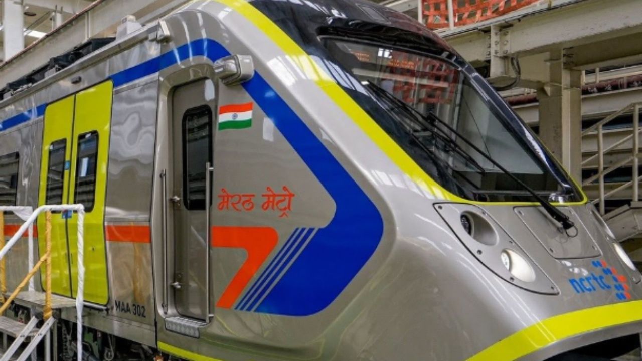 मेरठ में एक ही ट्रैक पर दौड़ी रैपिड रेल और मेट्रो, 160KM की रफ्तार में हुआ ट्रायल रन