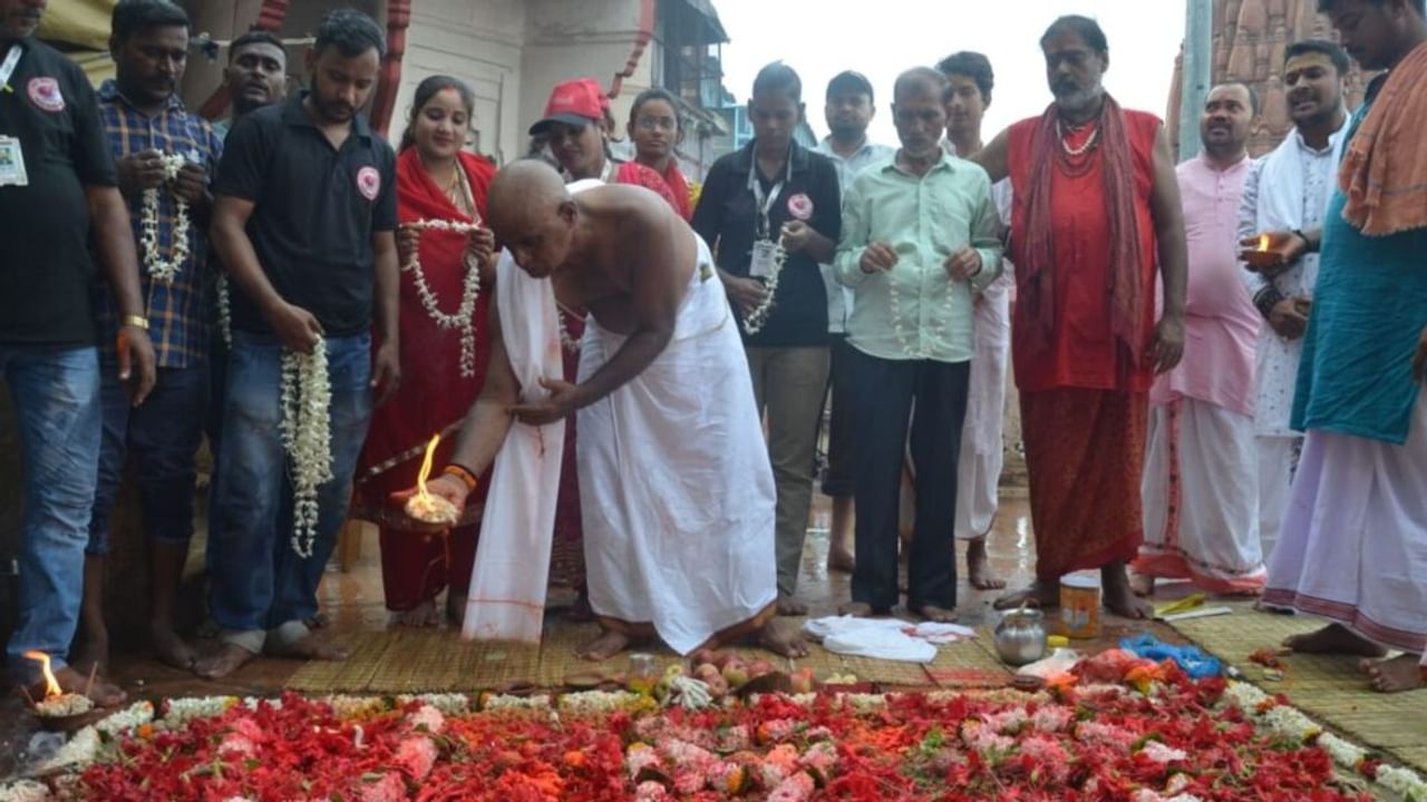 काशी में 1 लाख से अधिक अजन्मी बेटियों के लिए श्राद्ध! भ्रूणहत्या के खिलाफ जागरूकता की अनूठी पहल