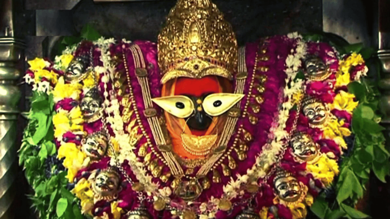 इन 3 मंदिरों में दर्शन से पूरी होती है विंध्याचल यात्रा, देखें त्रिकोण परिक्रमा की अद्भुत तस्वीरें